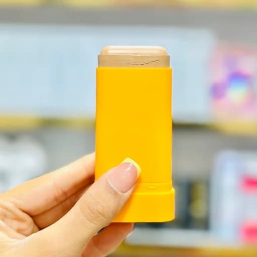ضدآفتاب استیکی رنگی SPF 60 میس لارا — تصویر ۷