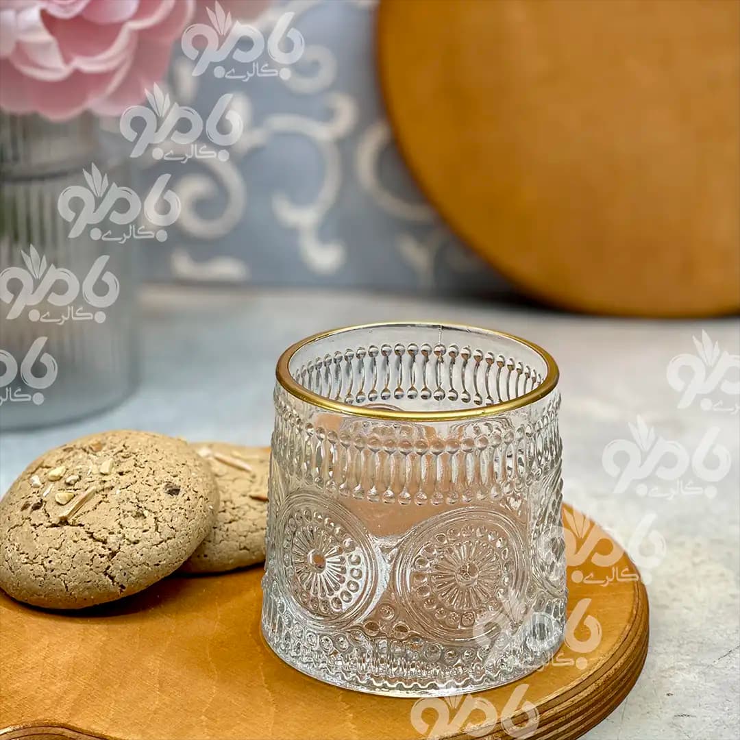 نیم لیوان شیشه ای لب طلا طرح زارا — تصویر ۳