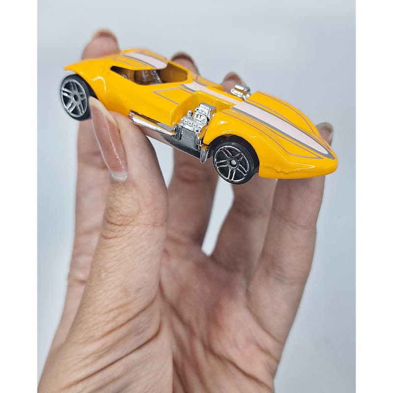 ماشین بازی ناب سل مدل Chevrolet 2019 — تصویر ۲