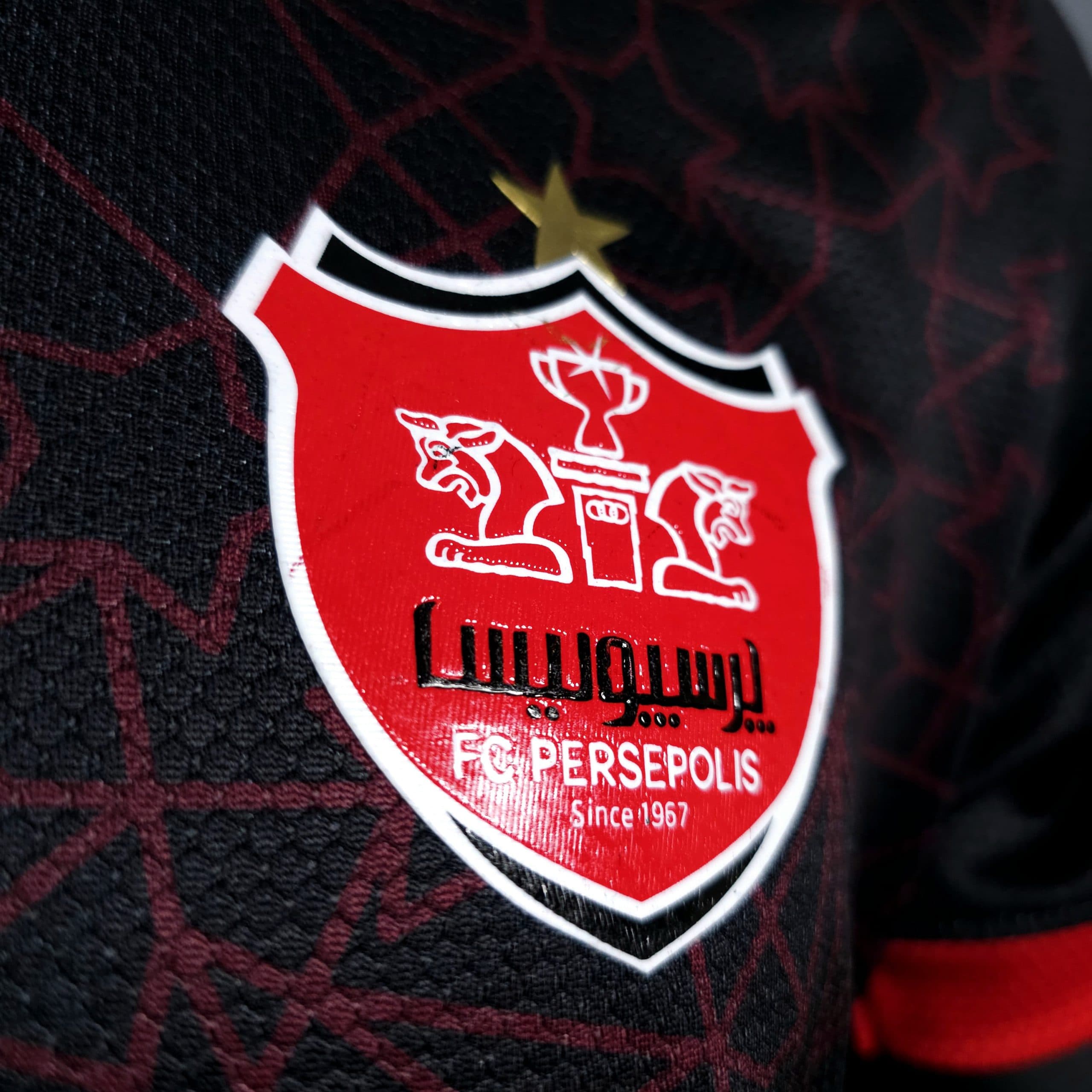 لباس سوم پرسپولیس ورژن پلیری 1402 — تصویر ۲