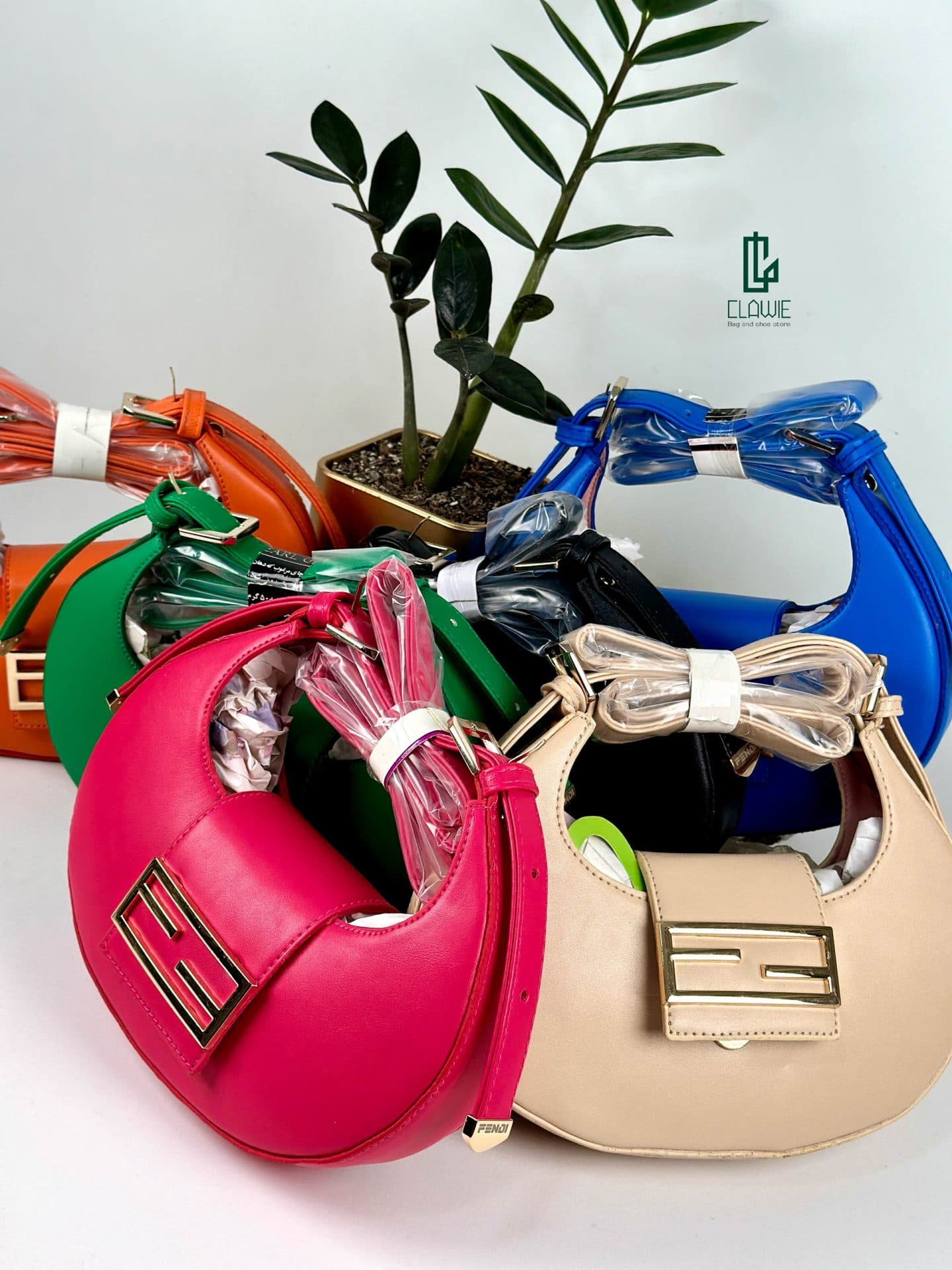 کیف پاسپورتی : FENDI( قایقی)