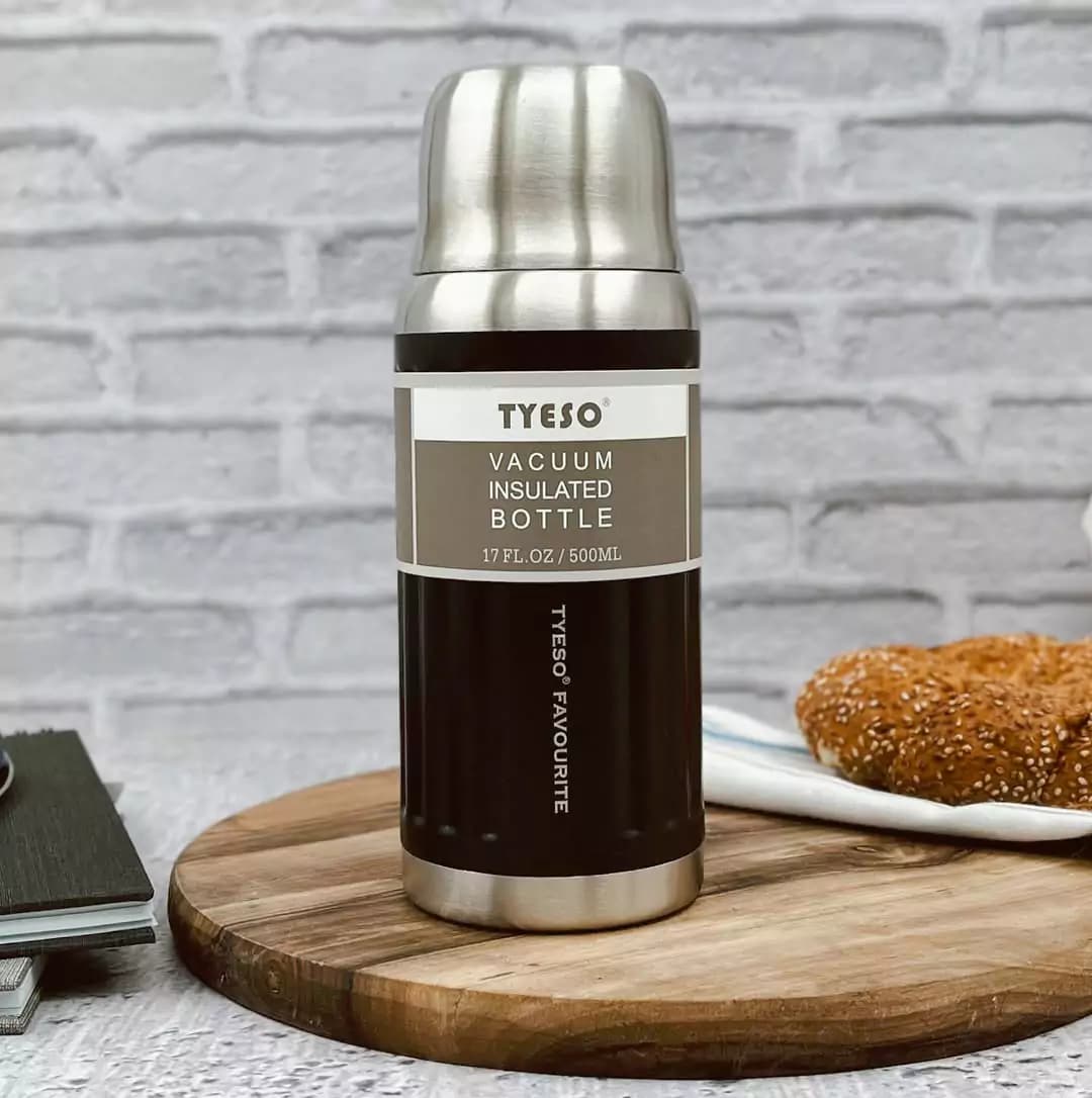 فلاسک مسافرتی تیسو TYESO مدل شیاردار حجم 500 میلی لیتر — تصویر ۳