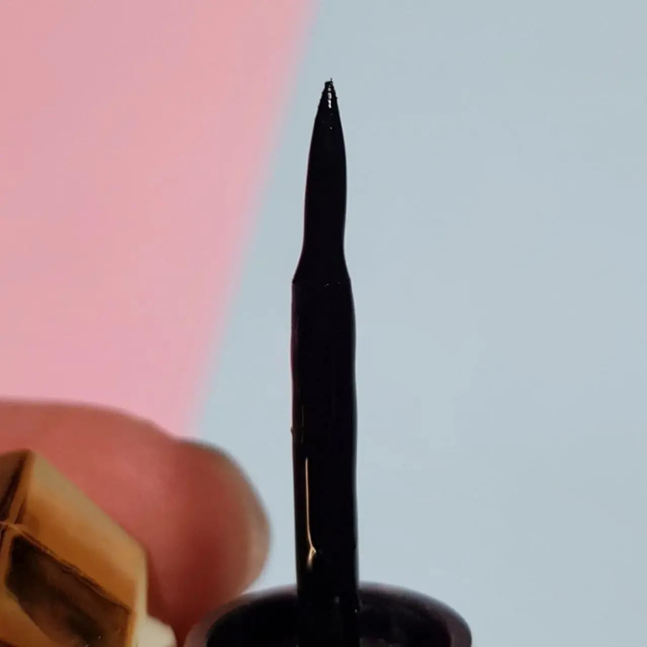 خط چشم ماژیکی میس کورینا MISS CORINA مدل ضدآب — تصویر ۳
