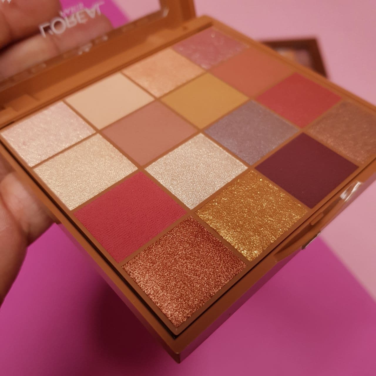 پالت سایه چشم لورآل‌پاریسLOREAL مدل آی گو وایلد eye go wild (چشم ها وحشی میشن) شماره 03 — تصویر ۳