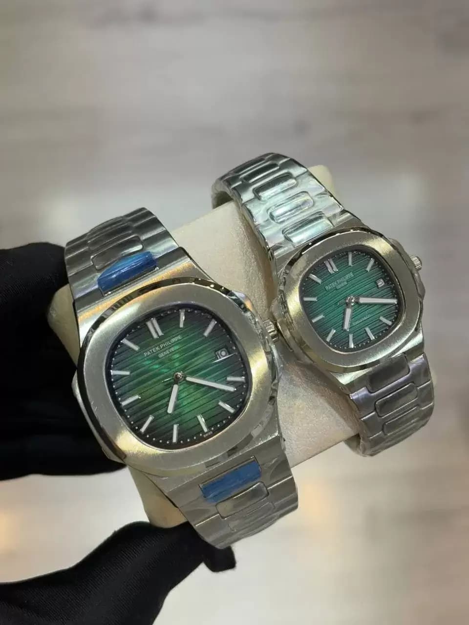 ساعت ست Patek Philippe نقره ای سبز — تصویر ۳
