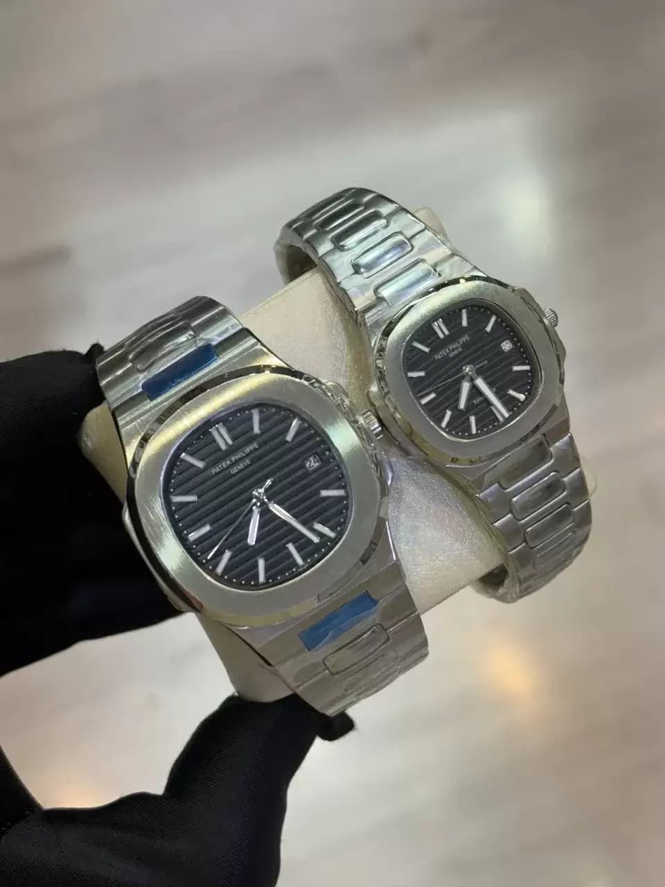 ساعت Patek Philippe نقره ای — تصویر ۲