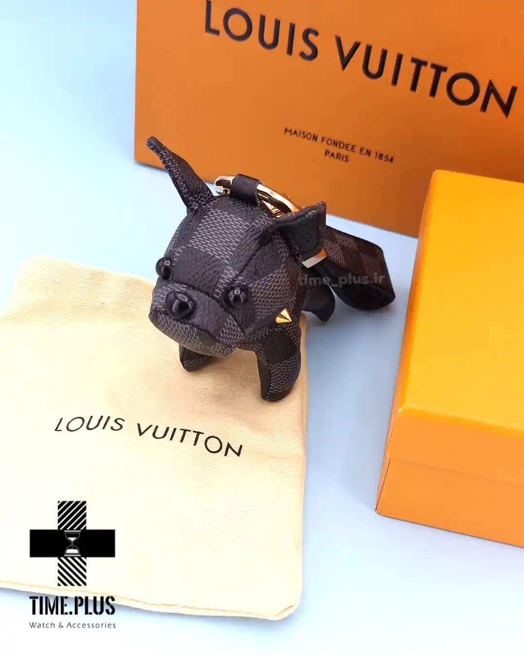 جاسوئیچی Louis Vuitton طرح سگ — تصویر ۴