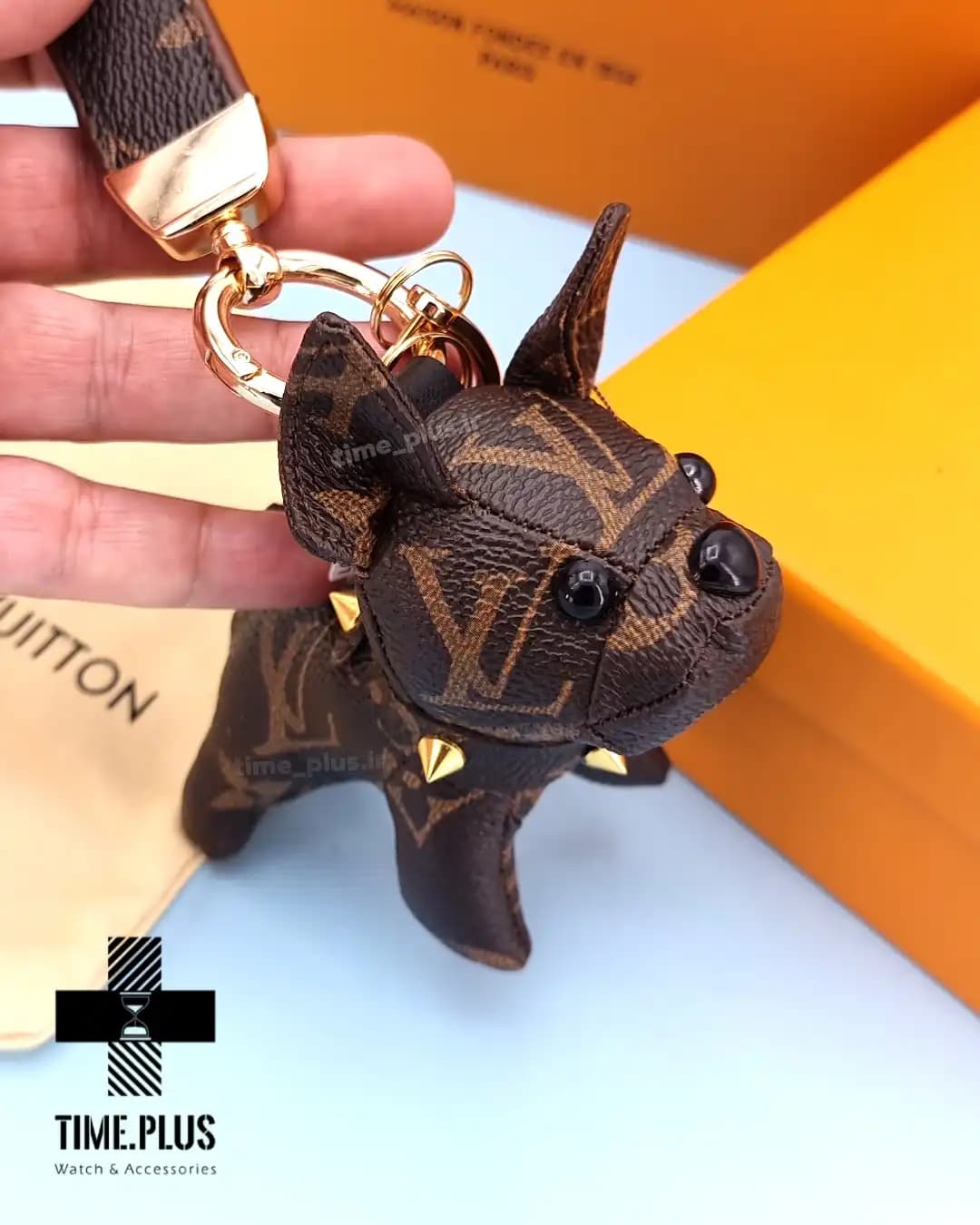 جاسوئیچی طرح سگ Louis Vuitton — تصویر ۴