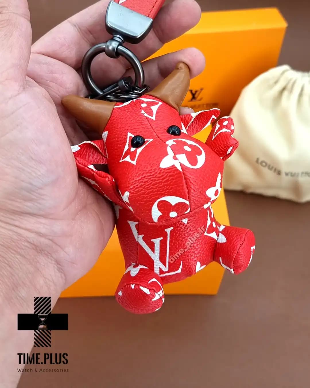 جاسوئیچی Louis Vuitton — تصویر ۴