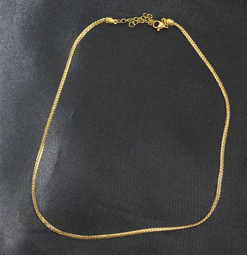 گردنبند و گوشواره طرح کارتیه کد 133 — تصویر ۲