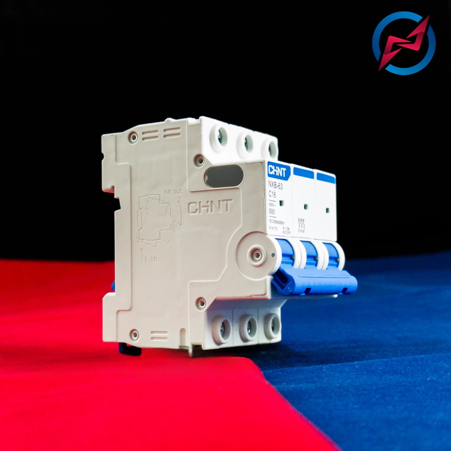 مینیاتوری سه پل C-10A-10kA CHiNT — تصویر ۳