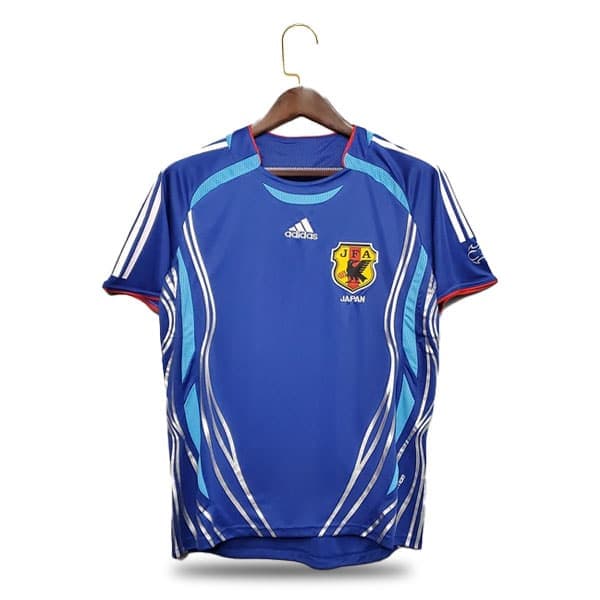 پیراهن کلاسیک اول ژاپن 2006