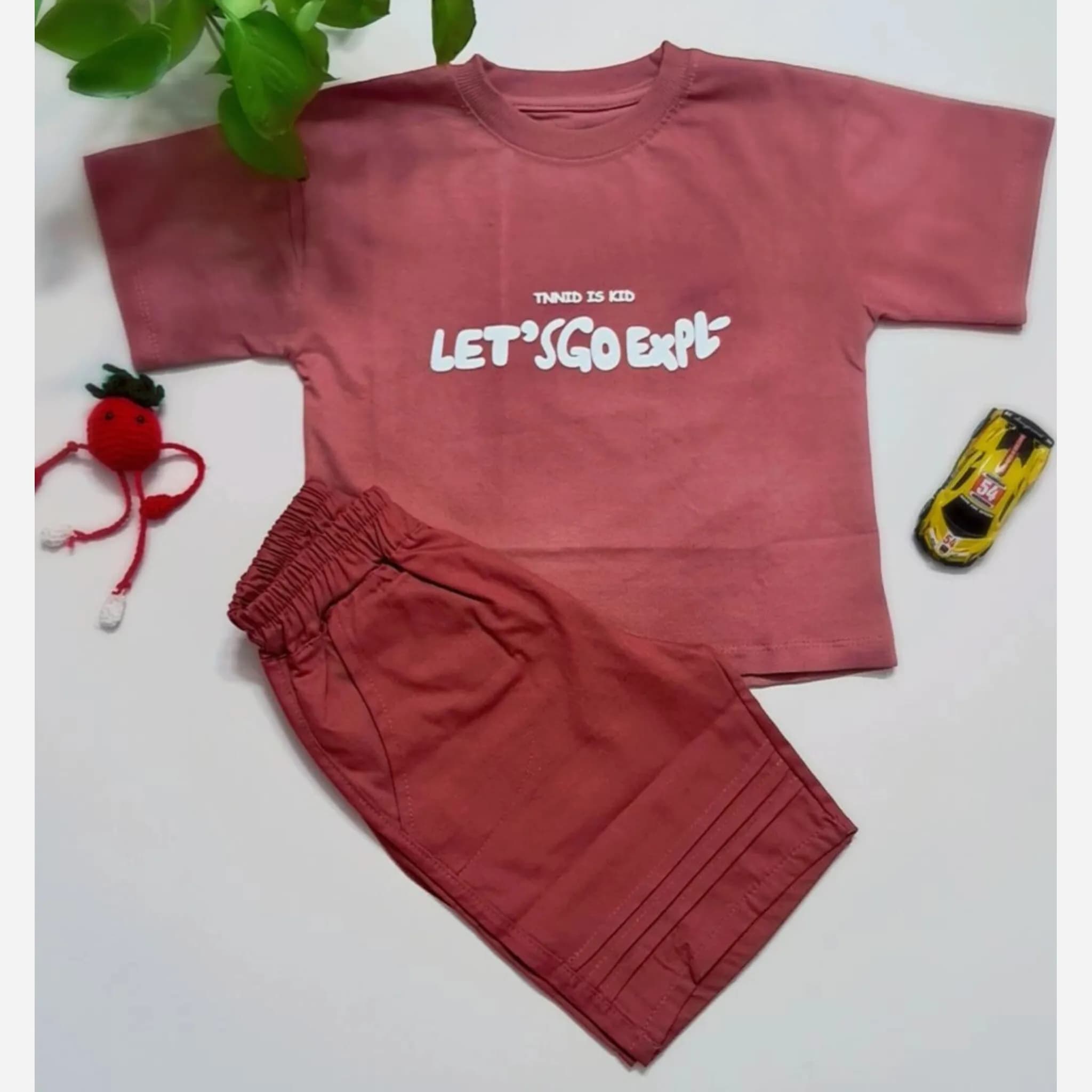 ست تیشرت و شلوارک اسپرت پسرانه و دخترانه مدل let’s go جنس پنبه یک رو — تصویر ۶