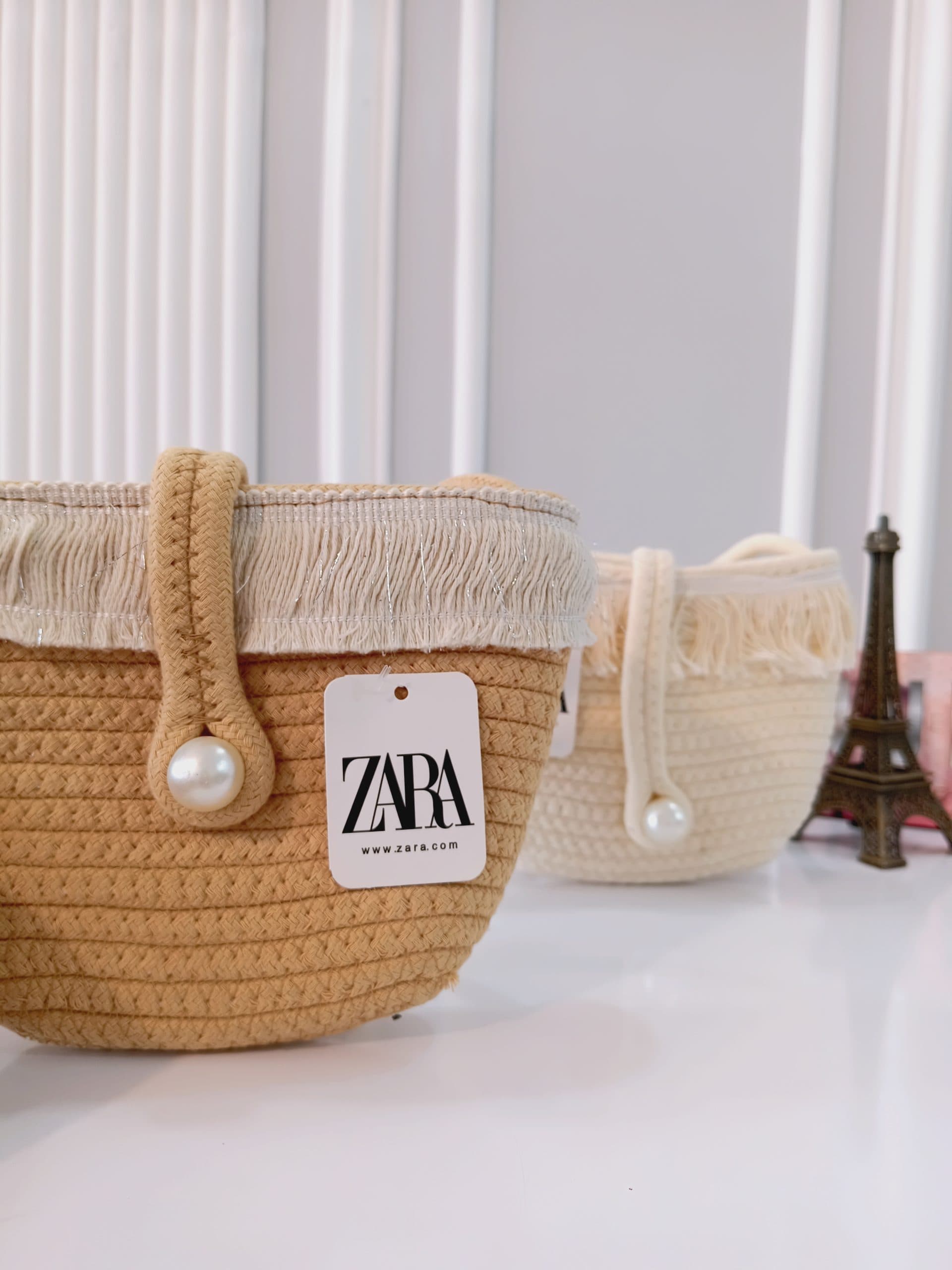 کیف زنانه مدل کنفی zara مروارید دار رنگ شیری 403233 A — تصویر ۶