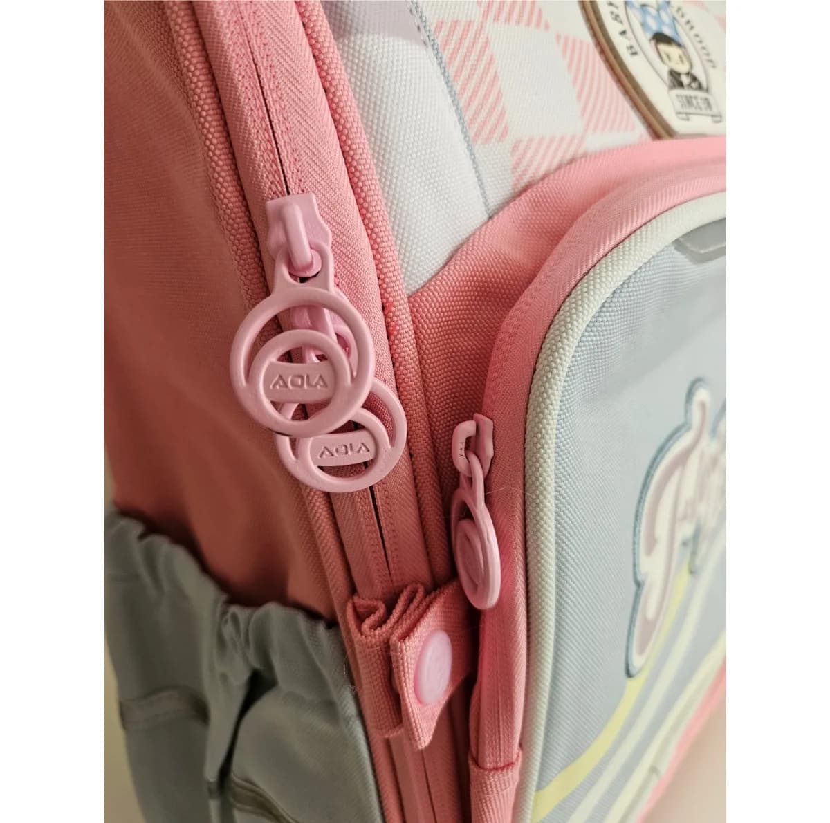 کوله پشتی مدرسه آئولاکیدز مدل طبی 8608 — تصویر ۷