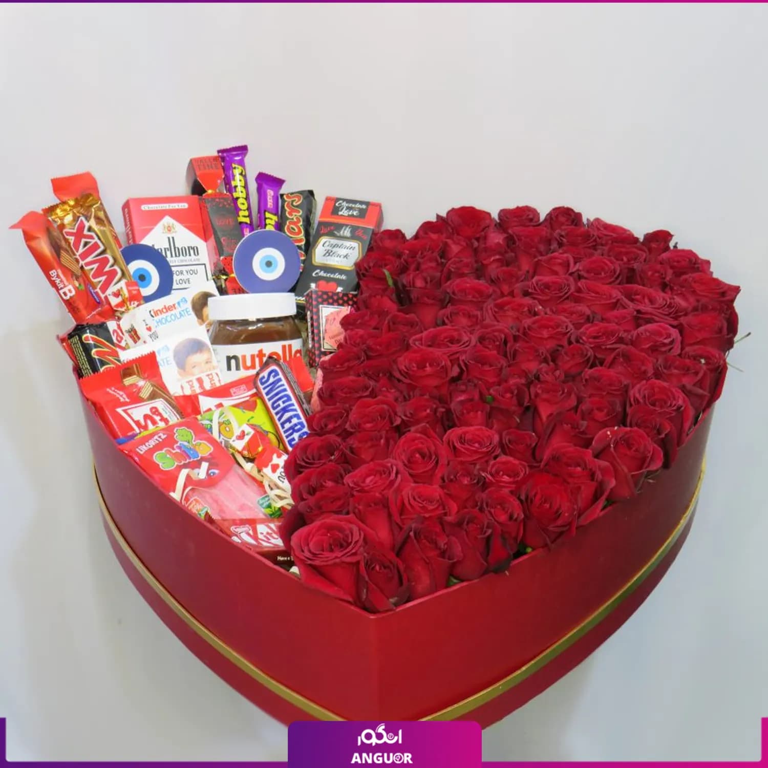باکس گل قلبی رز و شکلات ولنتاین نوشین