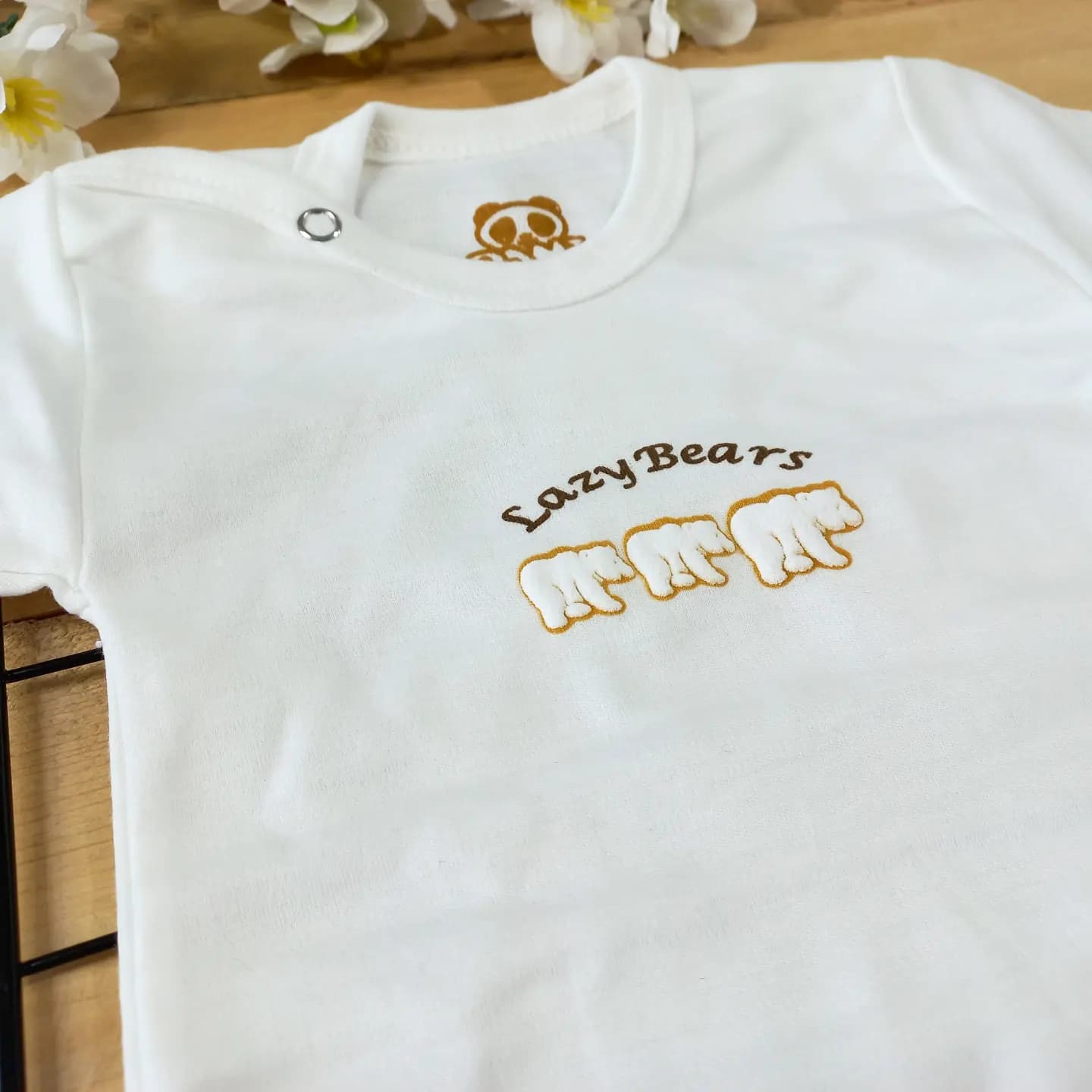 بادی آستین کوتاه خرس قطبی سایز 0 تا 3 کد 2697 – زیردکمه — تصویر ۲