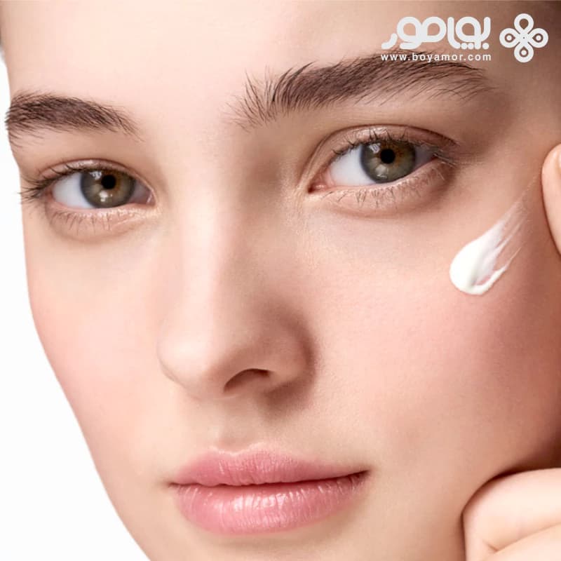 ضد آفتاب سه کاره ویشی مدل MATTIFYING حجم 50 میل — تصویر ۳