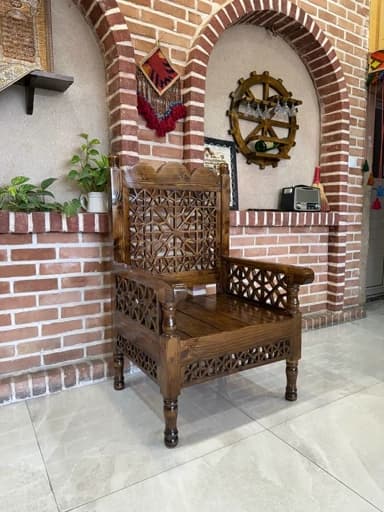 صندلی سنتی طرح هخامنشی چوب اورالس روسی مبلمان فرنا مدل 1128103