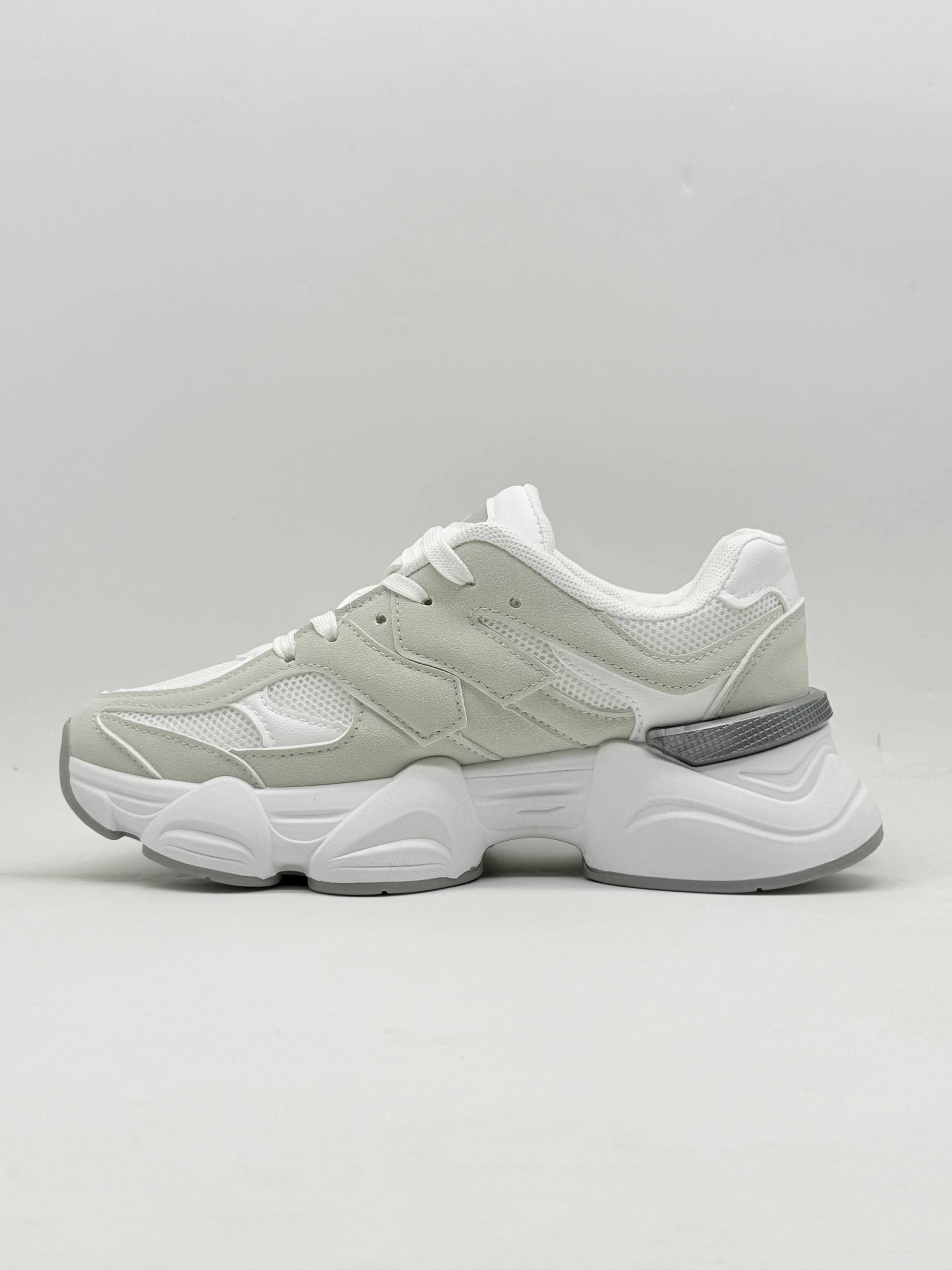 کفش نیوبالانس 9060 سفید خاکستری New Balance 9060 White/gray Shoes — تصویر ۳