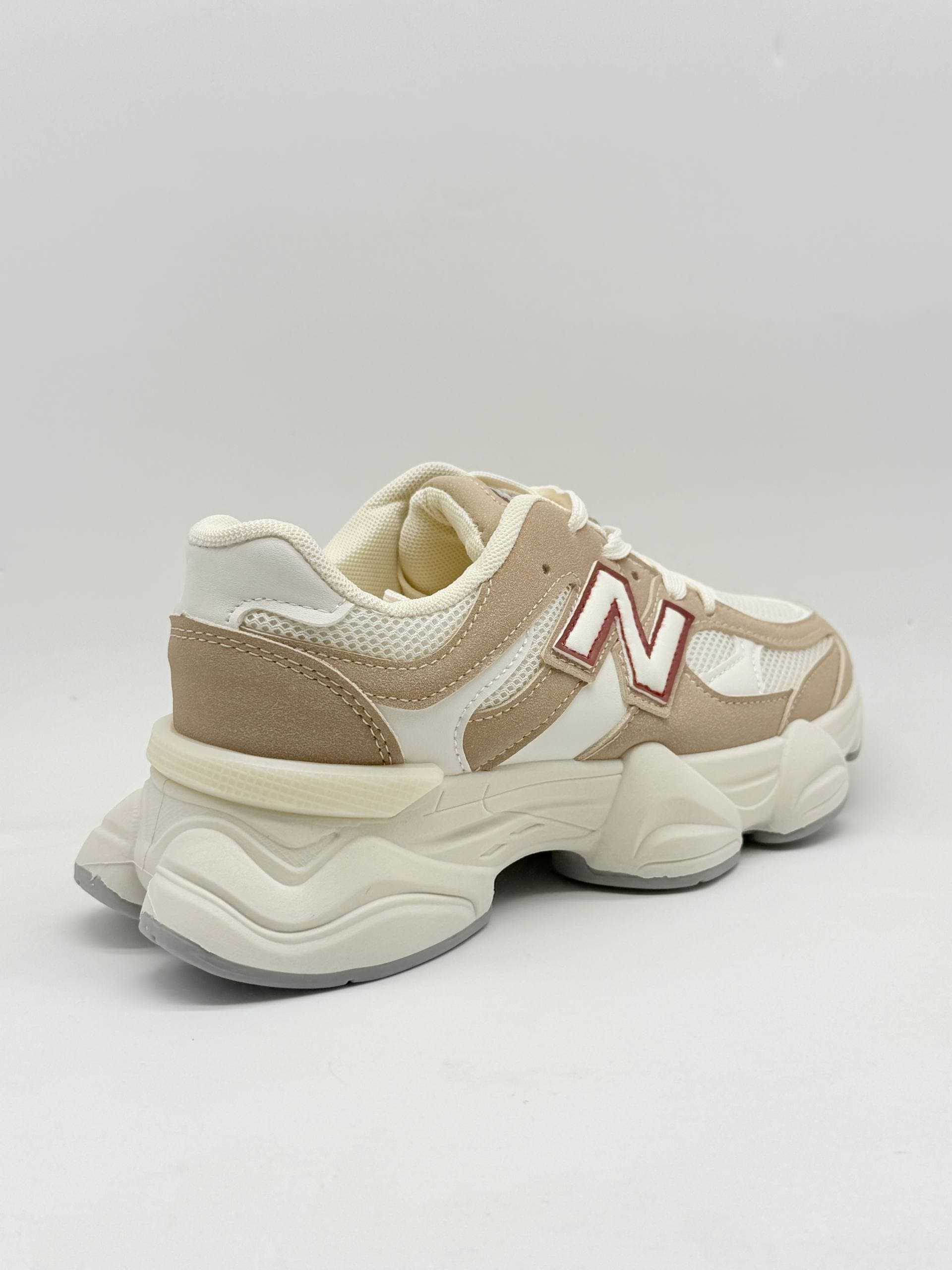 کفش نیوبالانس 9060 سفید خاکی New Balance 9060 white/khaki Shoes — تصویر ۴