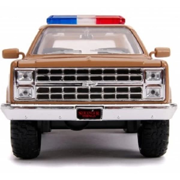 ماکت ماشین جادا مدل sranger things طرح Hoppers Chevy Blazer With Police Badge 1 — تصویر ۴