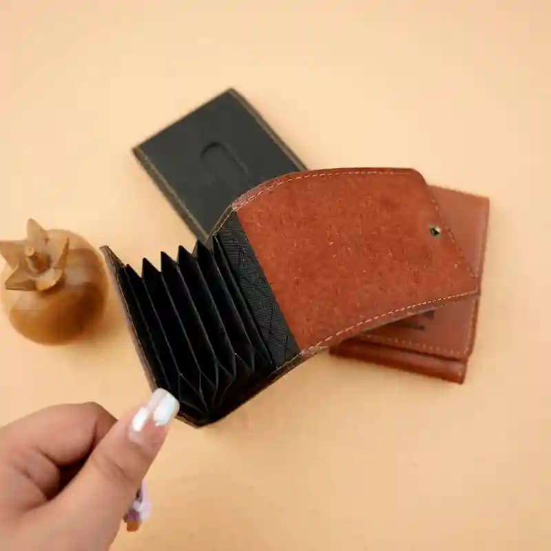 جاکارتی آکاردئونی جلو جیب ایستاده 16-79 — تصویر ۲