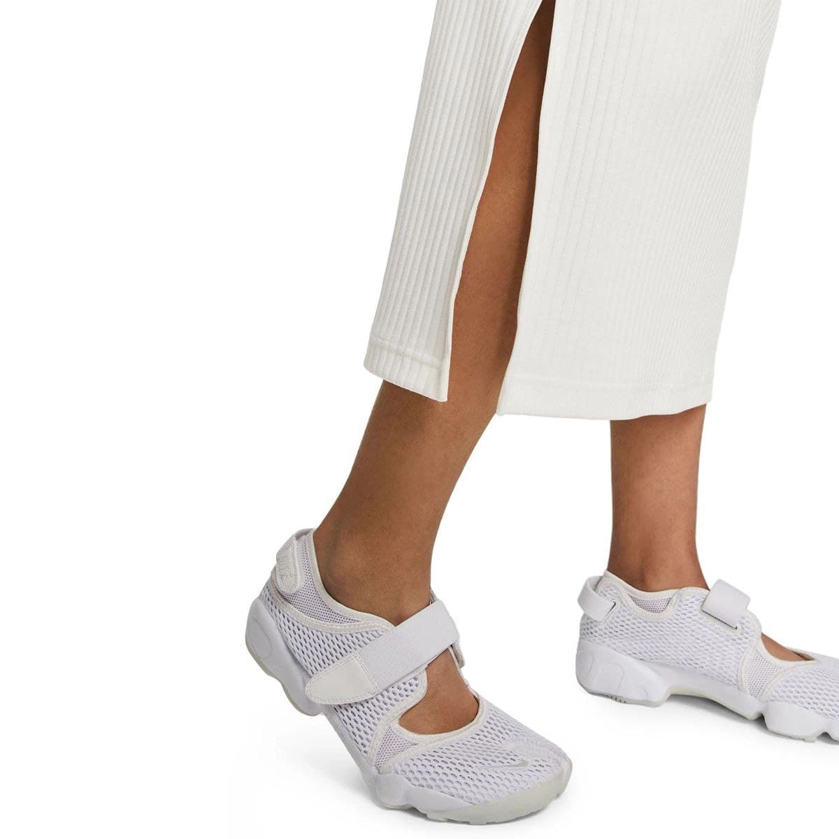دامن زنانه نایکی مدل Nike Sportswear Hight-waisted Ribbed Jersey skirt DV7956-133 — تصویر ۵