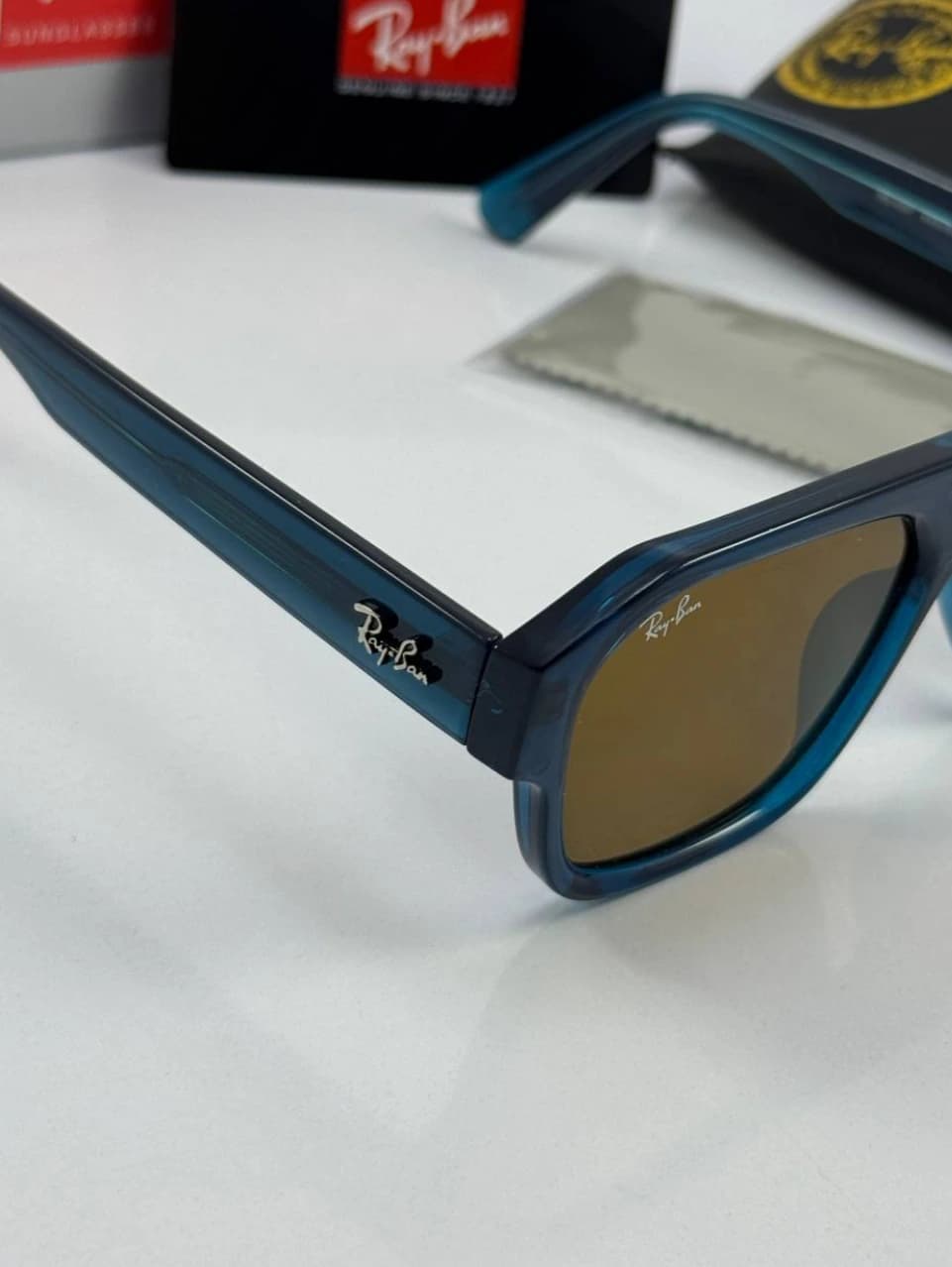 عینک ریبن آبیrayban rb-4397 — تصویر ۲