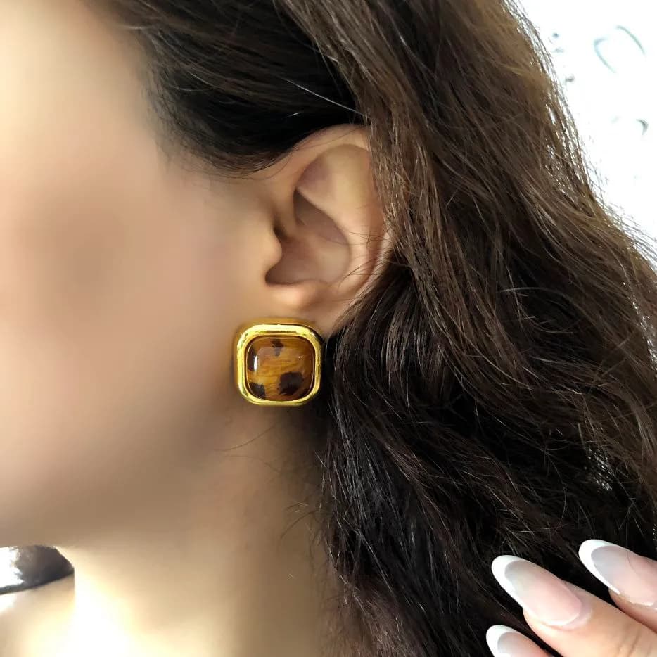 گوشواره زنانه مدل پلنگی رنگ قهوه ای و طوسی میناکاری شده ضد حساسیت رنگ ثابت کد zsm