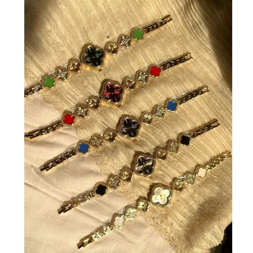 ساعت مچی زنانه مدل ونکلیف Vancleef نگین کاری شده در تنوع رنگ آبکاری نقره ضد حساسیت رنگ ثابت کد zsm