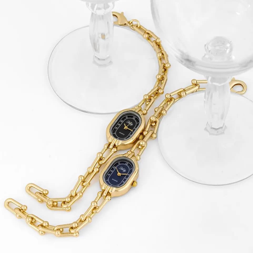 ساعت مچی زنانه بیضی مدل تیفانی Tiffany رنگ طلایی آبکاری نقره ضد حساسیت رنگ ثابت کد zsm