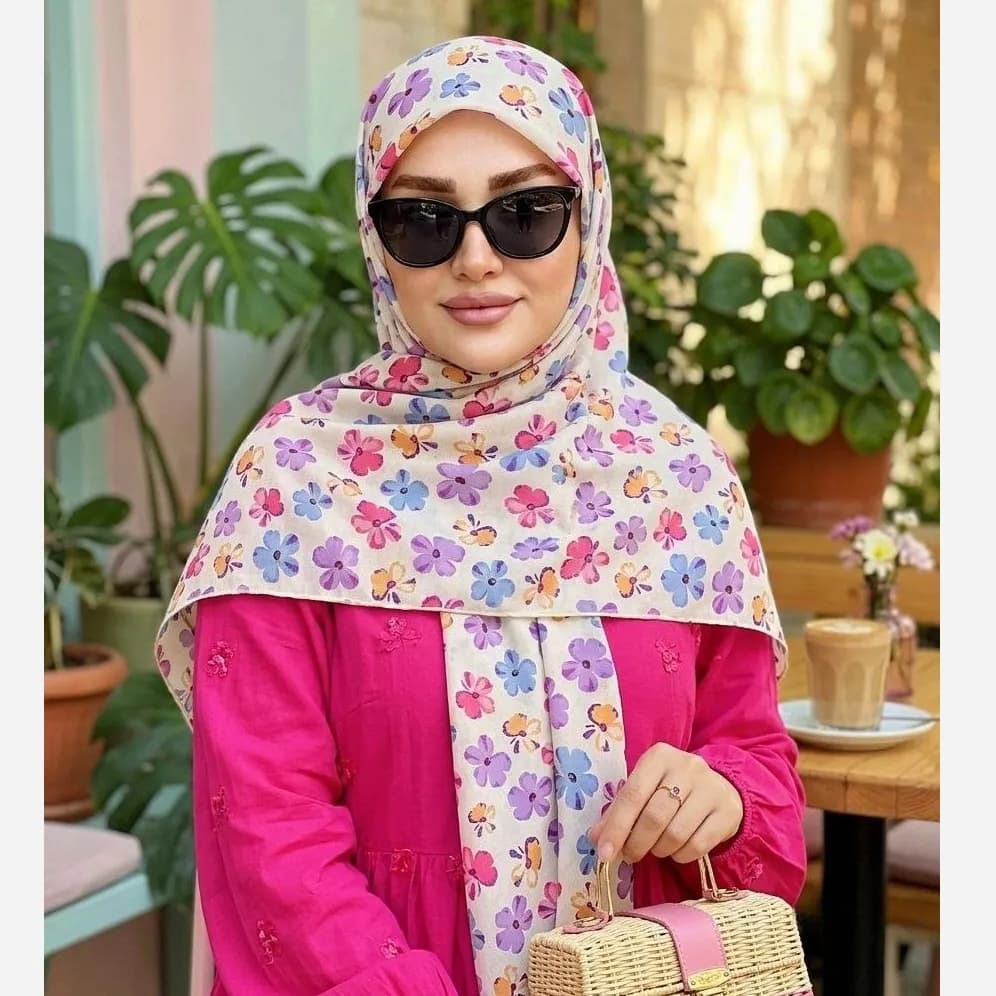روسری نخ کاستوم طرح گل کاغذی قواره بزرگ 140×140 دور چرخ دوز کرم شیری — تصویر ۷