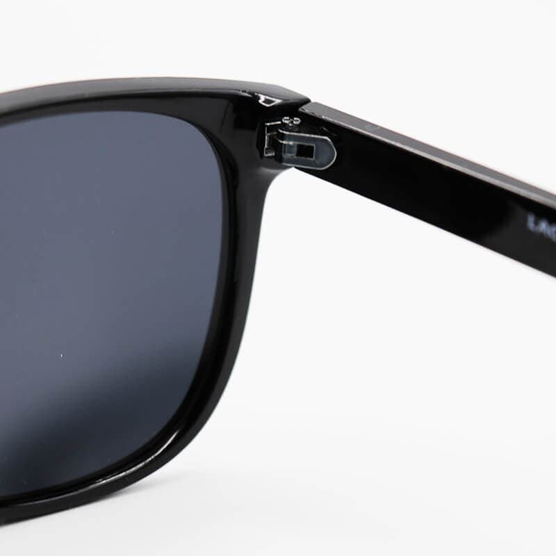 عینک آفتابی LACOSTE پلاریزه با فریم ویفرر، رنگ سرمه ای مات و عدسی تیره مدل WY2711 — تصویر ۱۰