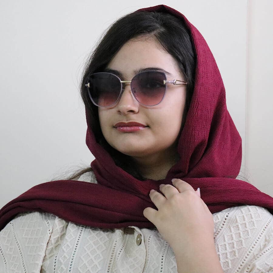 عینک آفتابی زنانه Dior با فریم شکل چشم گربه‌ای، رنگ مسی و لنز قهوه‌ای سایه روشن مدل 2568 — تصویر ۲