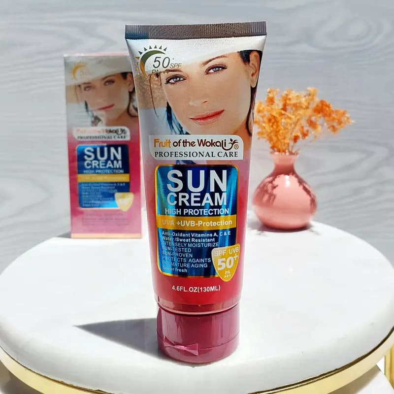 کرم ضد آفتاب بدون رنگ مدل spf 50 حجم 130 میلی لیتر وکالی کد 1949 — تصویر ۵