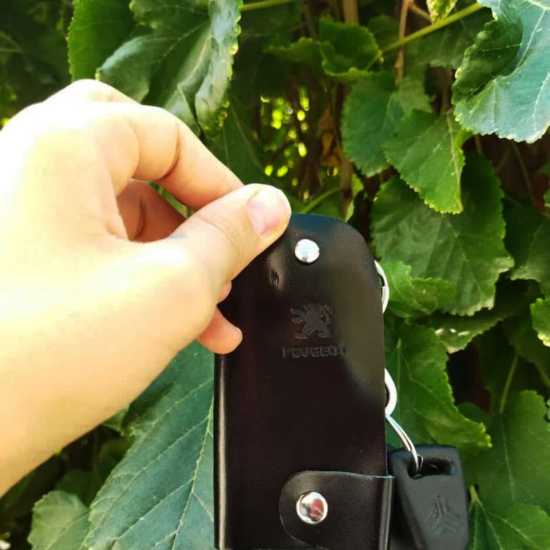 کیف جا کلیدی چرم طرح پژو کد0067 — تصویر ۳