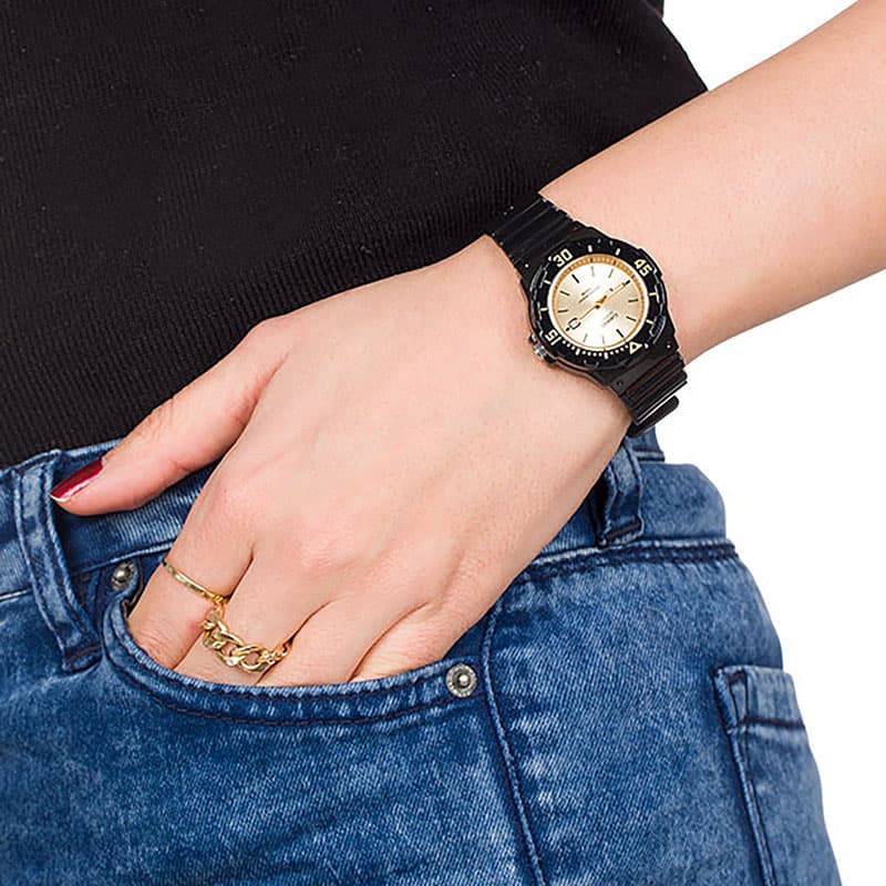 ساعت کاسیو Casio General زنانه مدل LRW-200H-9EVDF — تصویر ۲