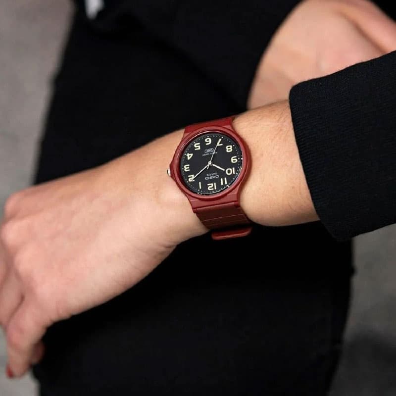 ساعت کاسیو Casio General یونیسکس مدل MQ-24UC-4BDF — تصویر ۲