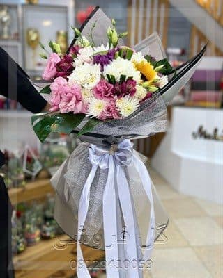 گلفروشی نزدیک قنادی بزرگ صادقیه