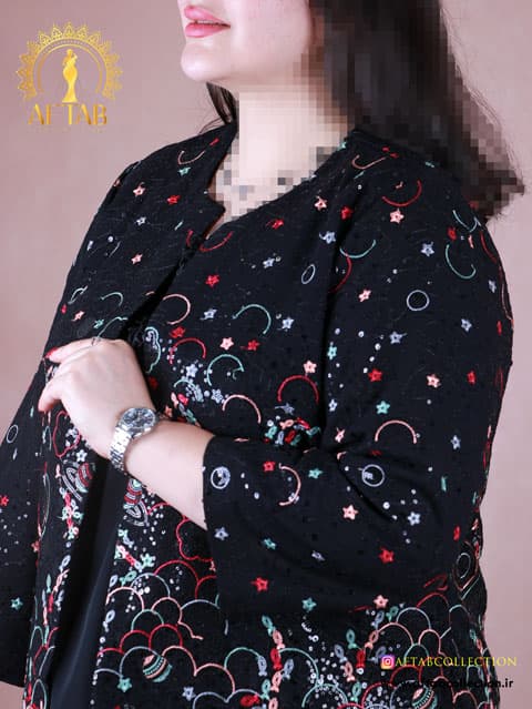 مانتو کرپ هندی سوزندوزی سایزبزرگ 7284 — تصویر ۴