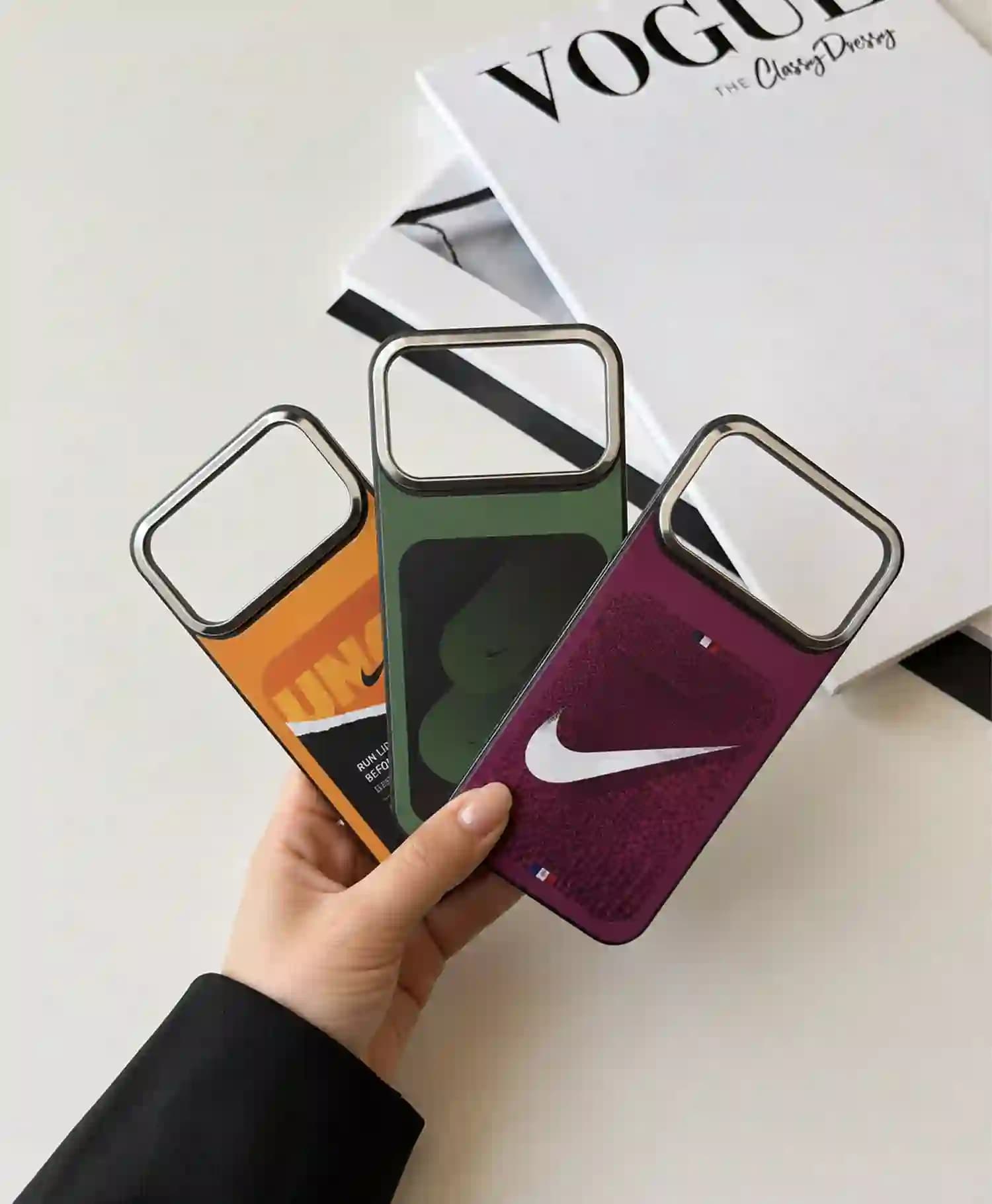 قاب So Cool مات طرح دار گوشی موبایل Iphone 17 Pro Max — تصویر ۴