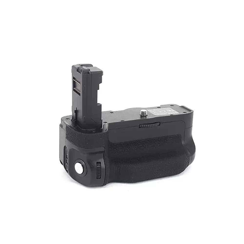 باتری گریپ MEIKE MK-A7II PRO Battery Grip for A7RII/7II+remote — تصویر ۳