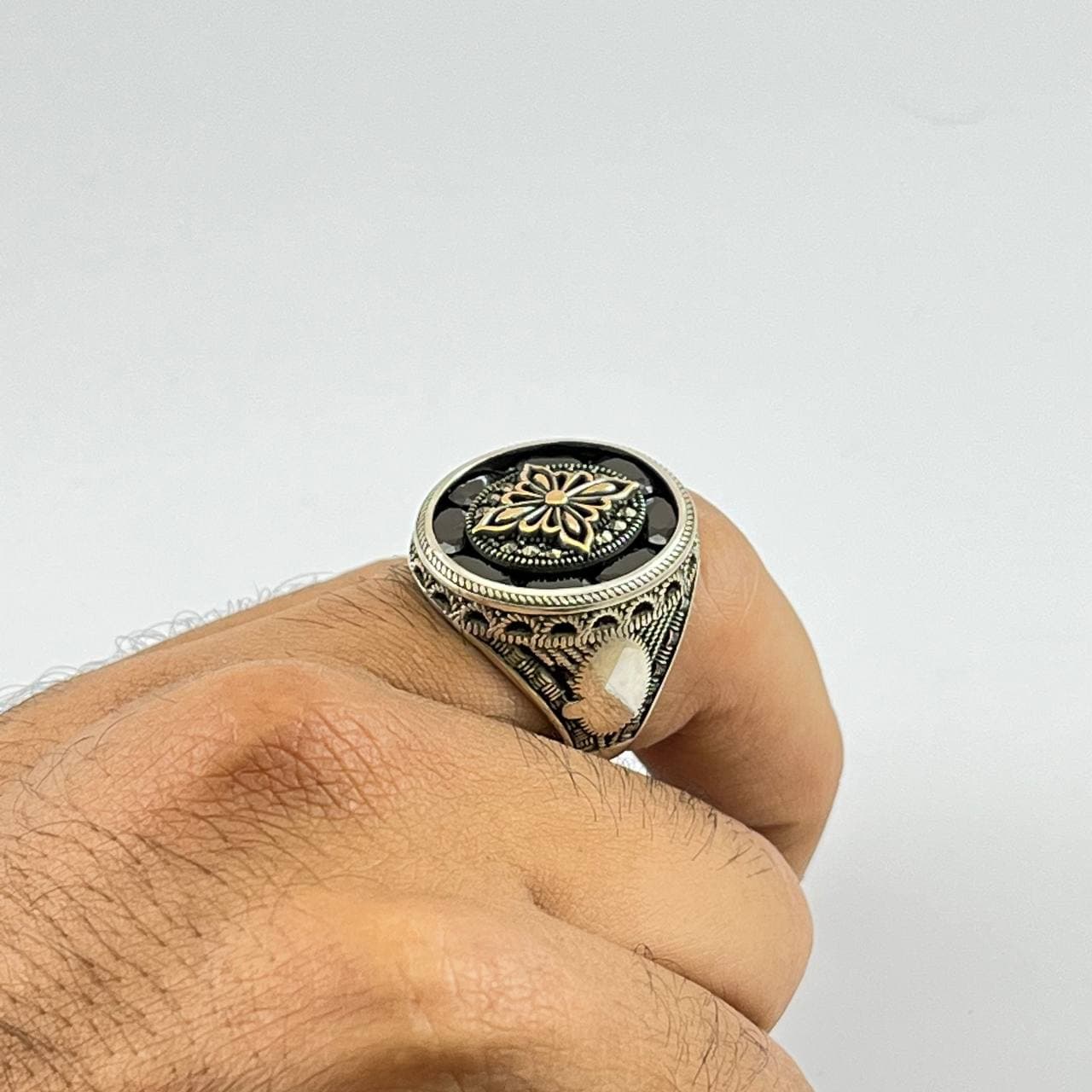 انگشتر نقره ترک به همراه نگین اتمی {کد:AM.131} — تصویر ۴
