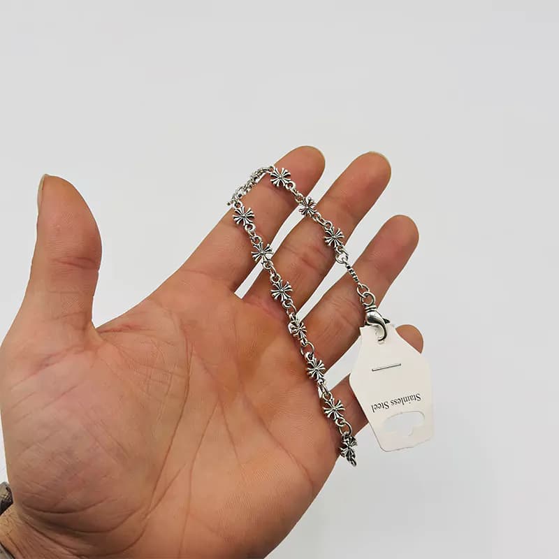 دستبند کروم هارتز Chrome Hearts کد 11 — تصویر ۲
