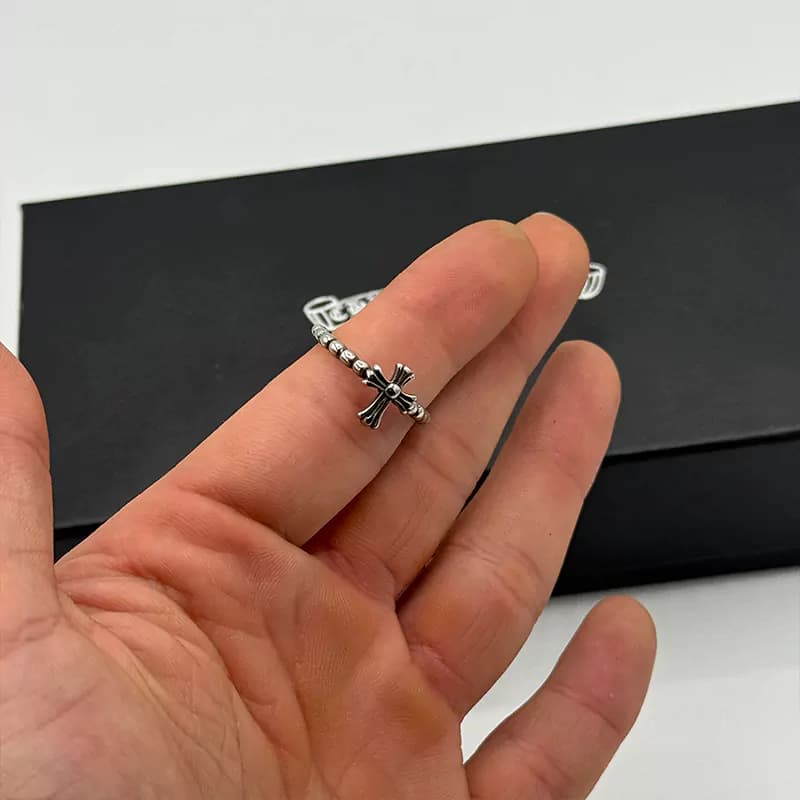 انگشتر کروم هارتز کد 9 (Chrome Hearts) — تصویر ۲