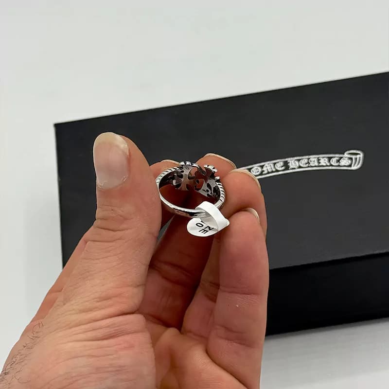 انگشتر کروم هارتز کد 5 (Chrome Hearts) — تصویر ۲