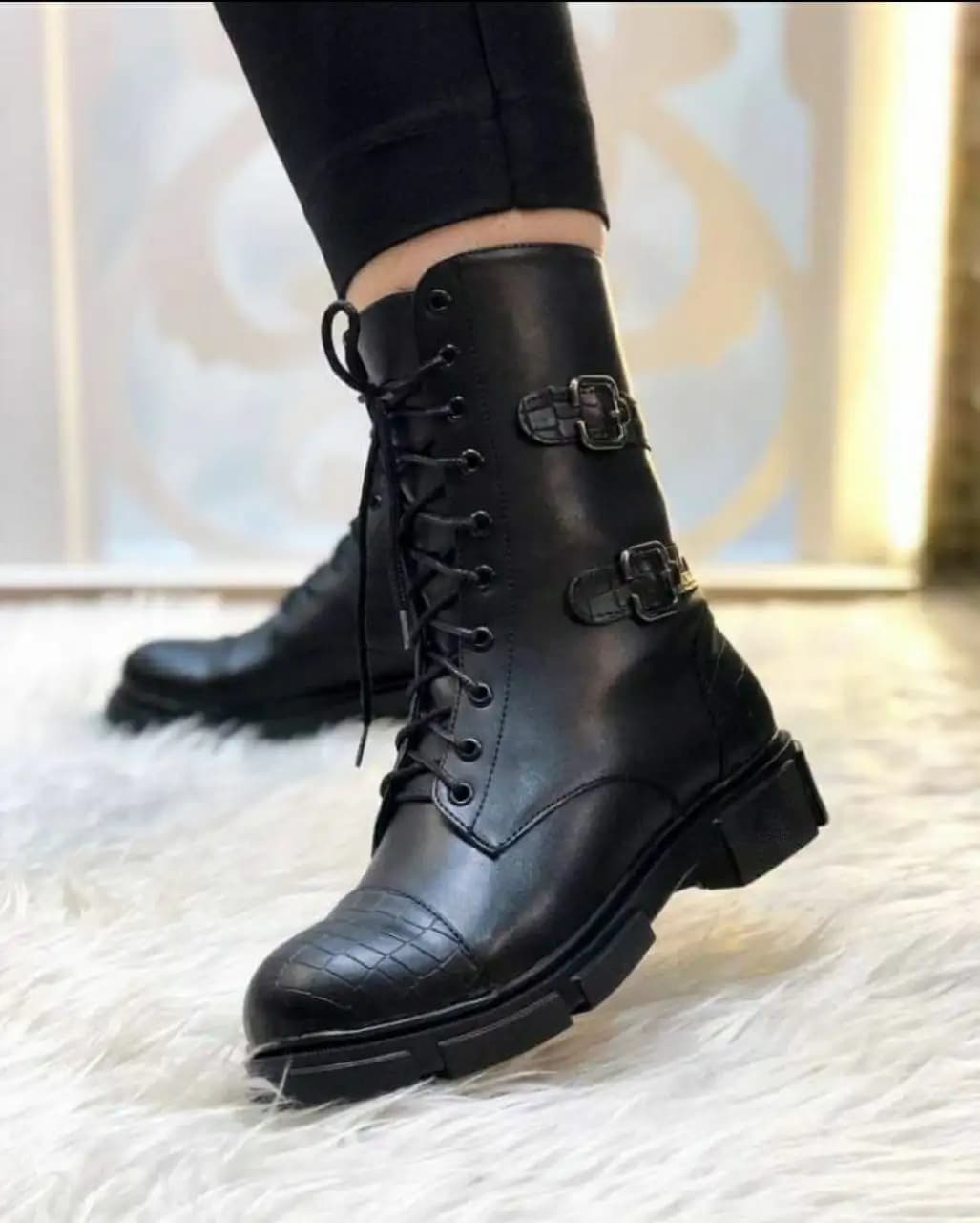 نیمبوت دو سگک کد 4692 — تصویر ۲