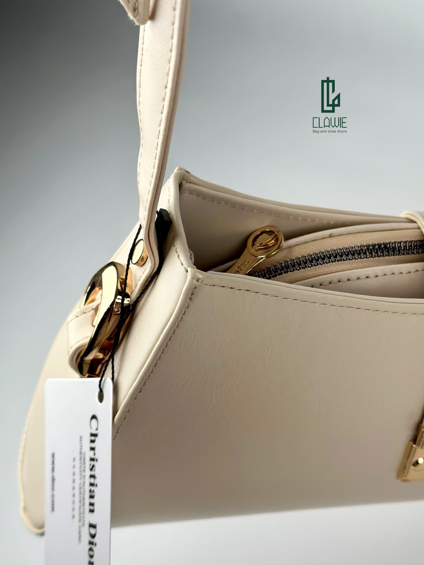 کیف پاسپورتی : Christian Dior Romeo — تصویر ۴