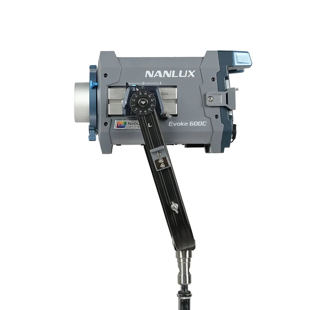 نور ثابت RGB نانلوکس ایووک Nanlux Evoke 600C